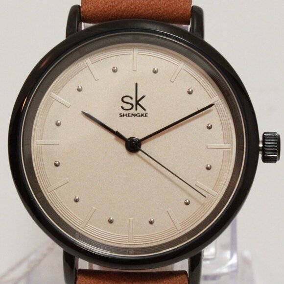 Ladies Retro Style Watch Black Case Silver Tone Indices Suede Strap 36mm - Picture 9 of 12